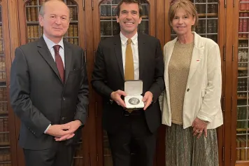 FNRS.awards | Remise à Guillaume Canaud du Prix Gagna A. & Ch. Van Heck 2021