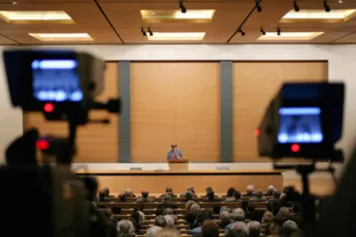 Symétrie et gravitation