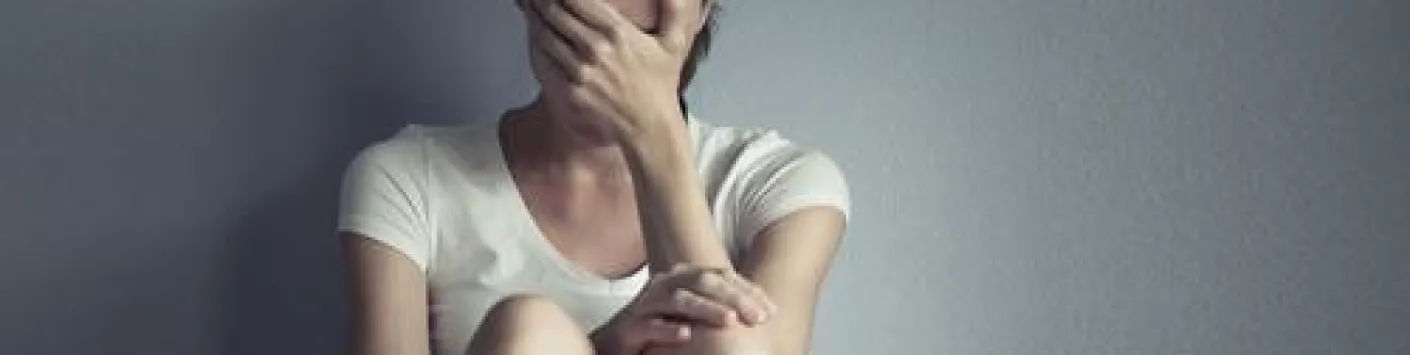 Une douleur approche ? L’incertitude intensifie l’activité cérébrale et influence la perception 