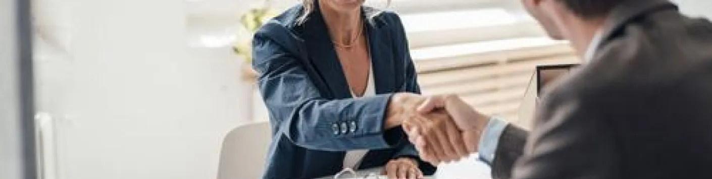 Le "tu" dès l’entretien d’embauche est-il plus efficace pour recruter ?